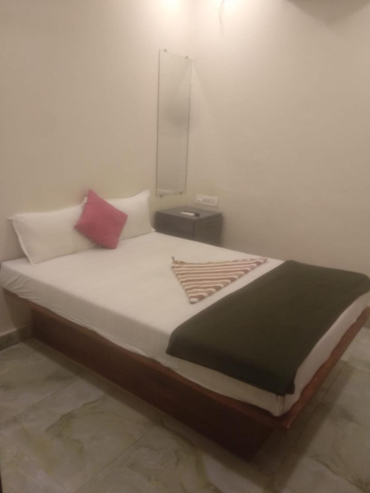 New Hotel Tara By Glitz Hotels Bombaj Zewnętrze zdjęcie