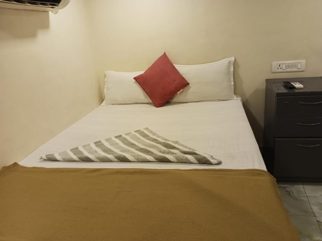 New Hotel Tara By Glitz Hotels Bombaj Zewnętrze zdjęcie
